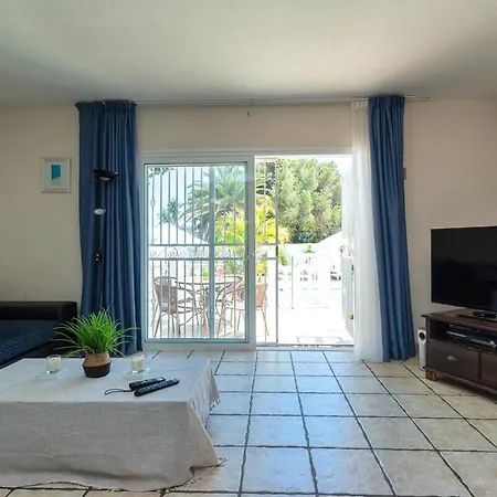 Beautiful And Spacious 4 Bedroom Villa Callao Salvaje