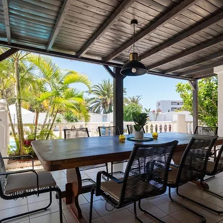 Beautiful And Spacious 4 Bedroom * Callao Salvaje